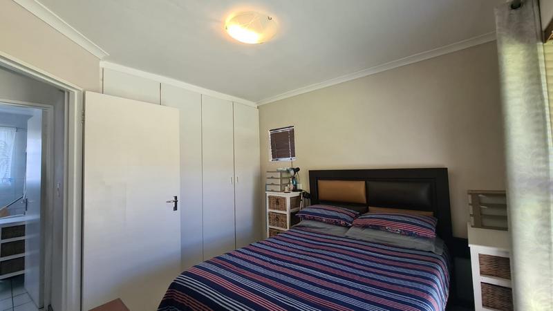To Let 1 Bedroom Property for Rent in Strand Central Western Cape